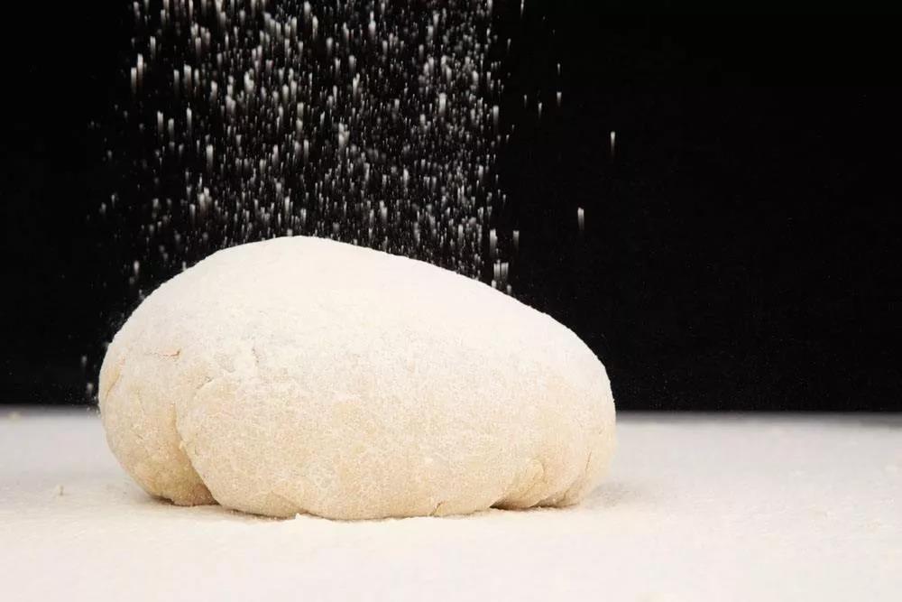 餛飩、刀削面、面條、肉夾饃、餡餅、發(fā)面油餅的和面方法及配方